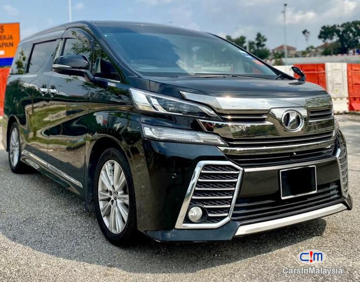 Toyota Vellfire 2016